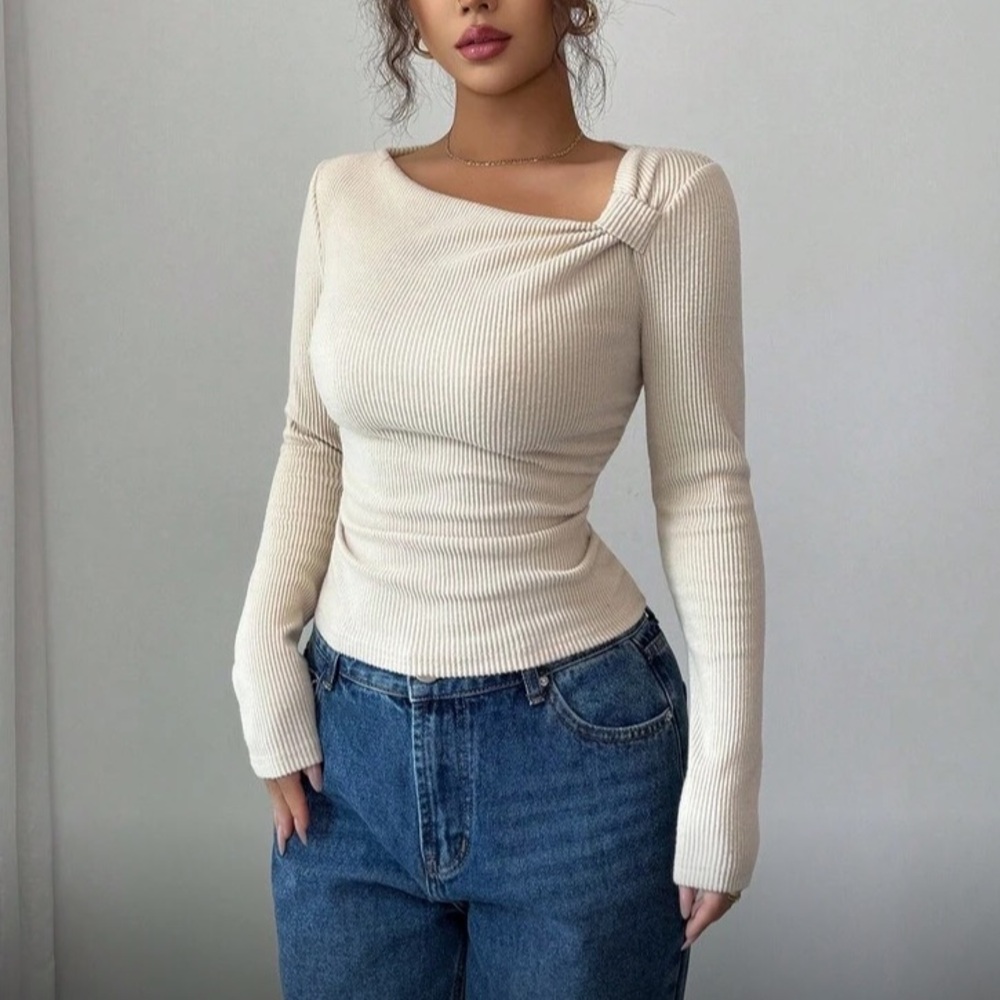 Cream Ribbed Asymmetrical Sweater - Picture 5 of 8